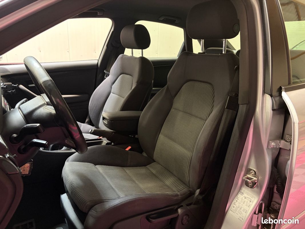 AUDI A4 A4 1.9 TDI S-Line / Carnet complet (image 18)