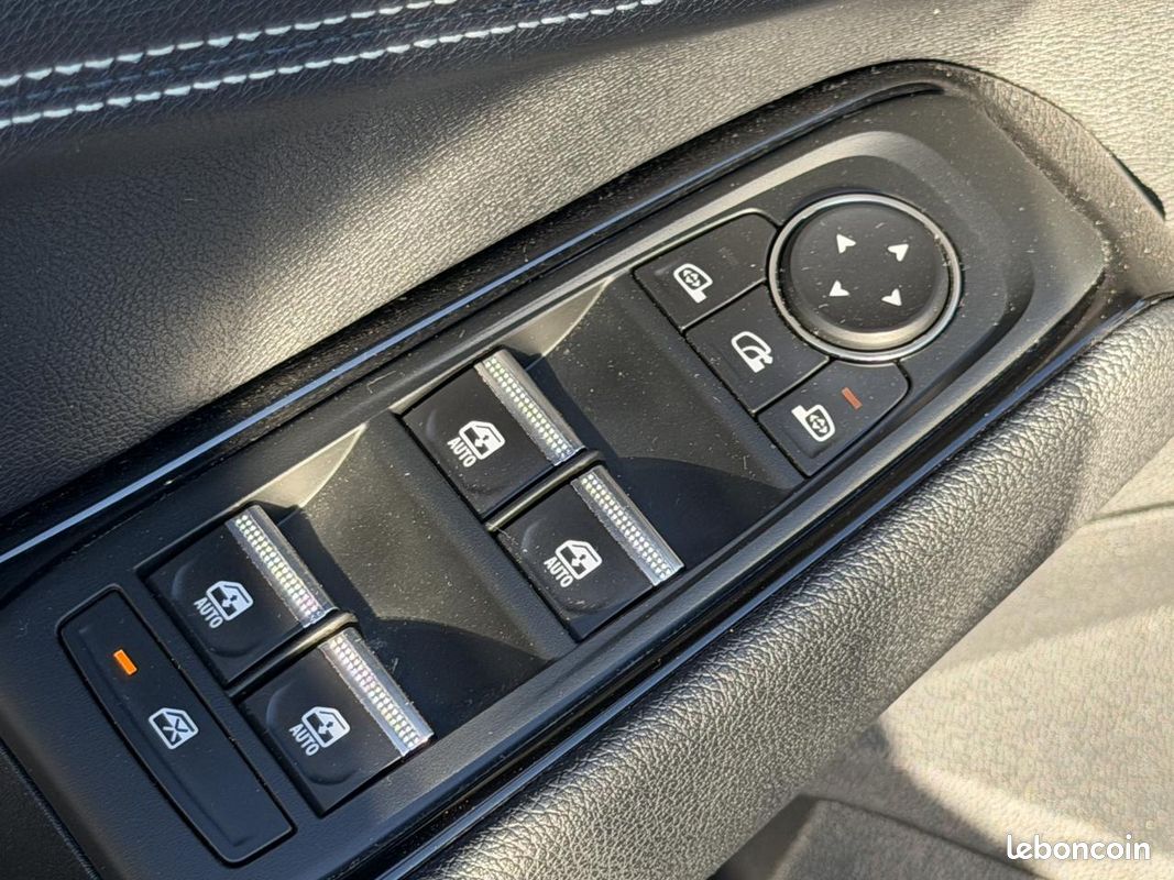 RENAULT AUSTRAL 1.2 E-Tech Hybride 200ch multi-modes Iconic / Apple Carplay / Faible kilométrage (image 11)