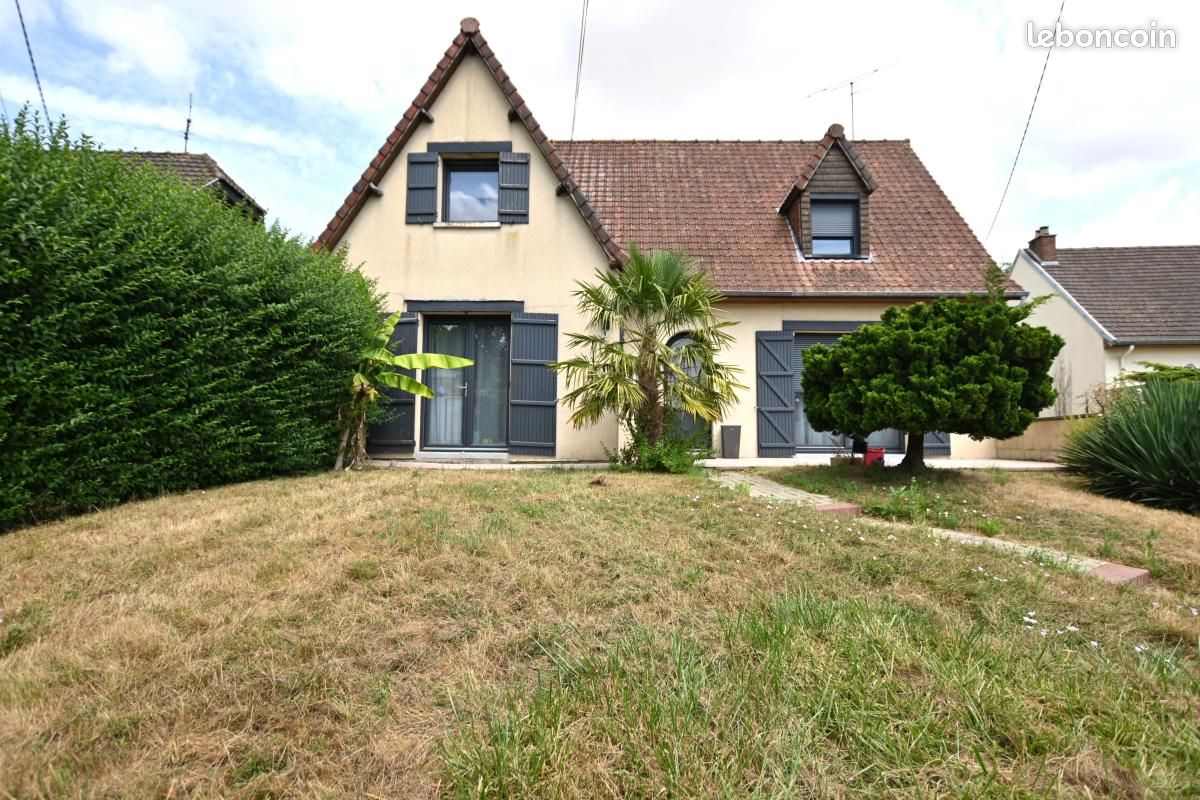 Maison 5 pièces 144 m² · à Crécy-en-Ponthieu · 144 m² · 220 000 €
