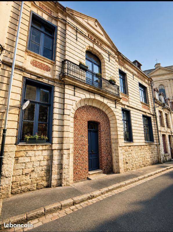 Maison 7 pièces 213 m² · à Arras · 213 m² · 492 000 €