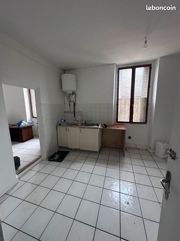 Appartement a louer montereau-fault-yonne - 4 pièce(s) - 85 m2 - Surfyn