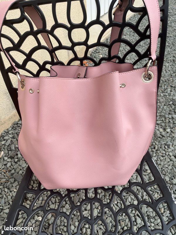 Grand sac guess (image 3)