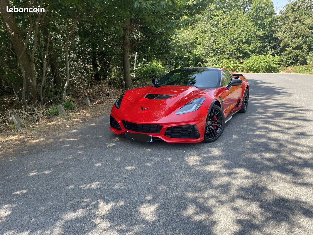 Corvette C7 Z06 6.2l V8 Supercharged coupé Rouge Septembre 2015 excellent état 31 300 km boite manuelle véhicule français historique complet (image 1)