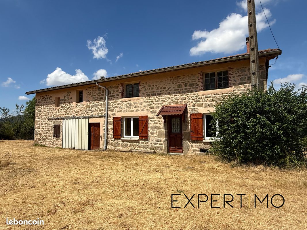 Maison 4 pièces 107 m² · à Saint-Dier-d'Auvergne · 107 m² · 126 900 €