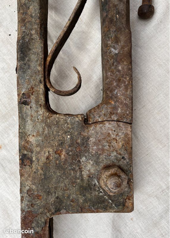 Étau ancien (image 7)
