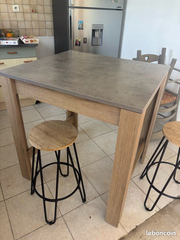 Table (image 1)