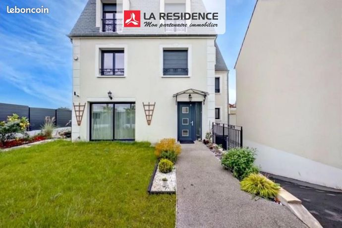 Maison 8 pièces 273 m²