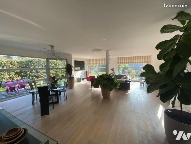 Maison 7 pièces 193 m²