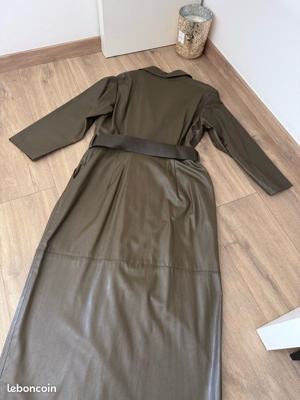 Robe Zara similicuir (image 5)