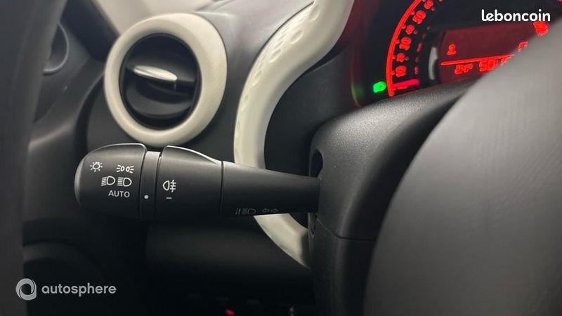 Renault Twingo 1.0 SCe 65ch Life - 20 (image 23)