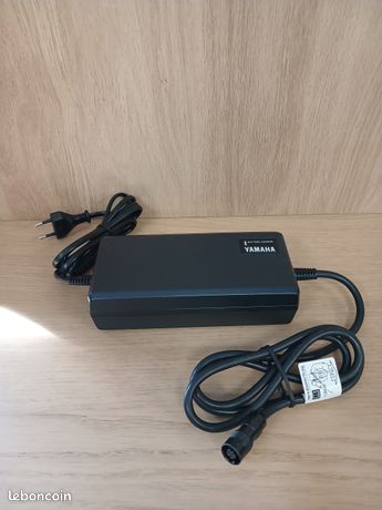 Yamaha Chargeur AB 2016 X942-943 - Chargeur batterie vélo électrique 36V/4A - Neuf | CRO