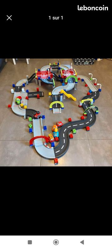 Lot jouets Ecoiffier Abrick – playsets complet (police, pompiers, garage, circuit, centre commercial) (image 1)