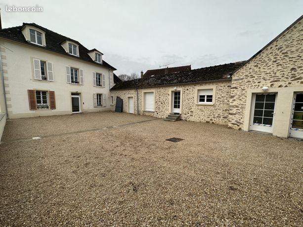 Immeuble 270 m² Saint-Fargeau-Ponthierry