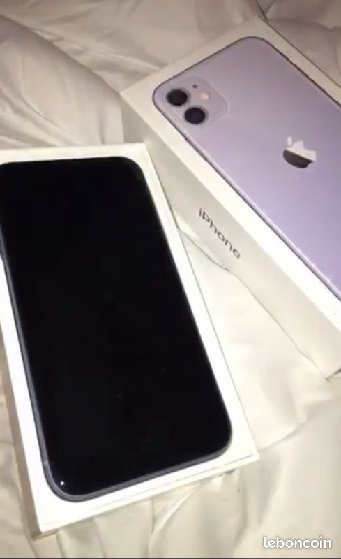 IPhone 11 mauve 64 Go à vendre (image 1)