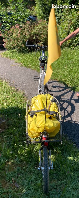 Remorque vélo mono roue BOB YAK Équipements vélos