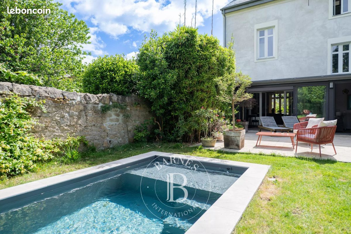 Maison 9 pièces 260 m² · à Nantes · 260 m² · 1 577 000 €