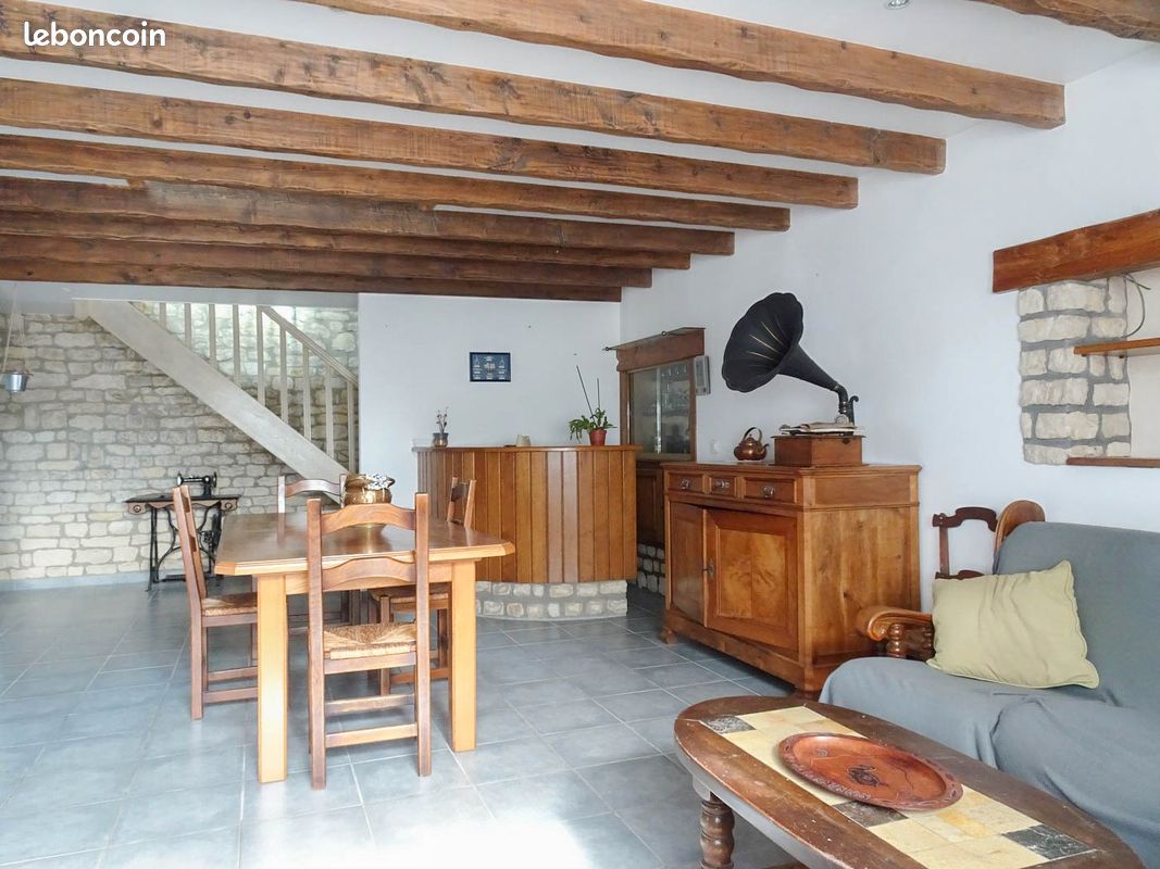 Maison 5 pièces 143 m² - La Rochelle 17000 (image principale 1)
