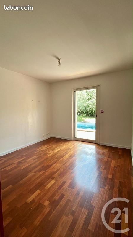 Maison 8 pièces 211 m² (image 8)