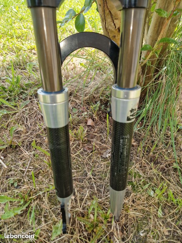 Fourche vtt FRM 1200g 26 pouces (image 3)