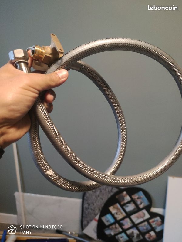 Tuyau de gaz sans date limite (image 1)
