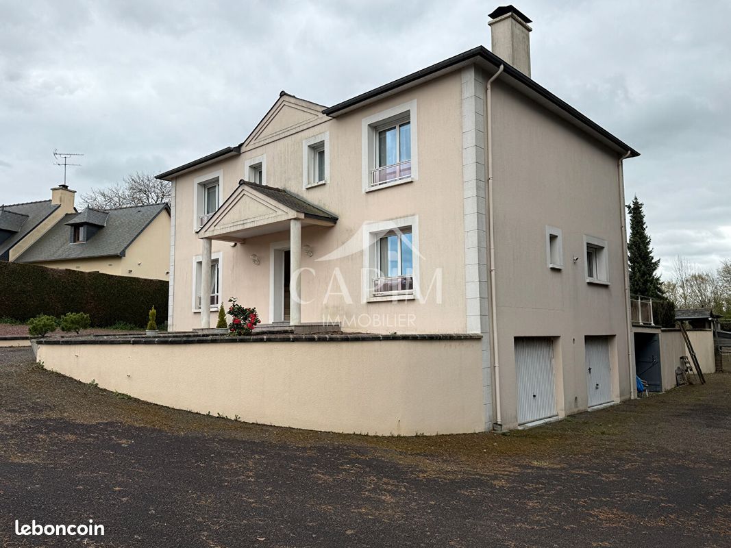Maison 7 pièces 179 m² · à Fougères · 179 m² · 375 000 €