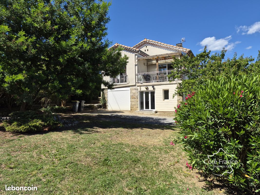 Maison 7 pièces 128 m² · à Aubenas · 128 m² · 196 000 €