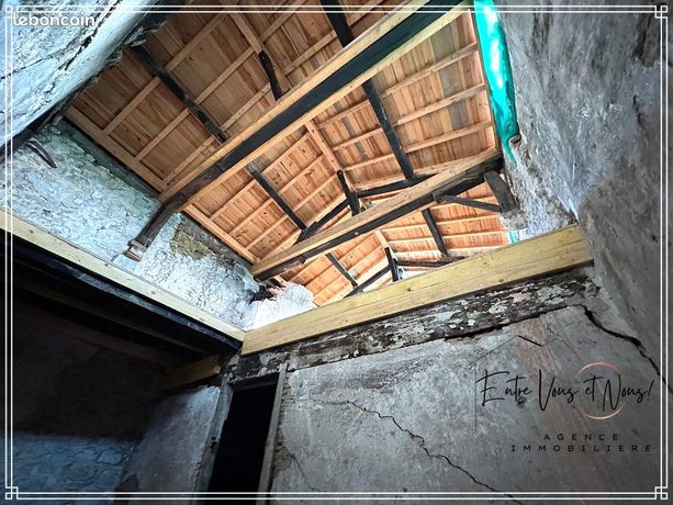 Maison 5 pièces 212 m²