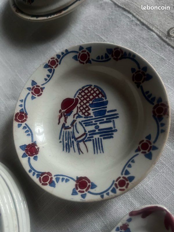 Assiette En Faïence Des Islettes Début XIX ème Décor Au Lapi