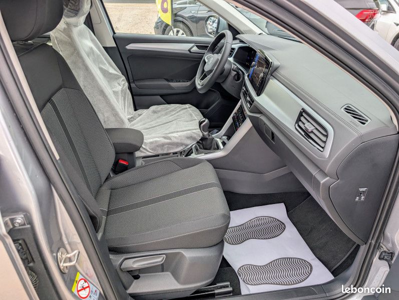 Volkswagen T-ROC 1.0 TSI 110CH LIFE PLUS (image 18)