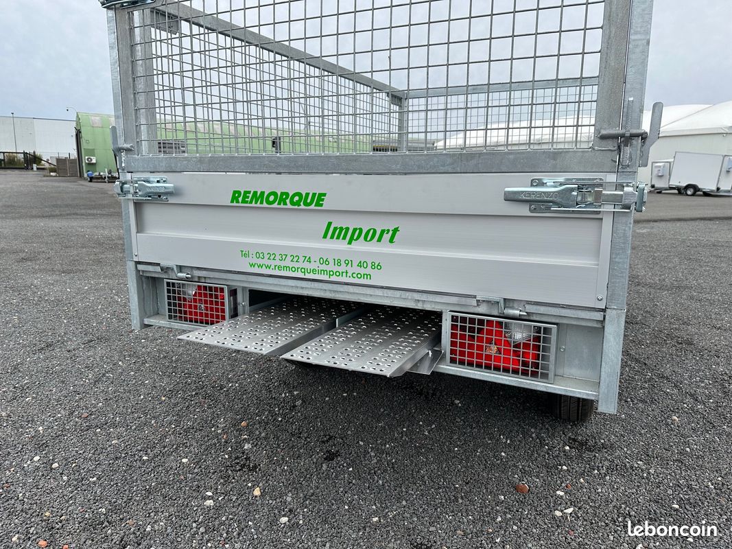 Remorque plateau aluminium fixe version réhausses grillagées PTAC 750 kg (image 10)