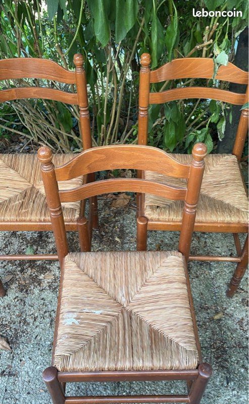 Chaises en bois (image 1)