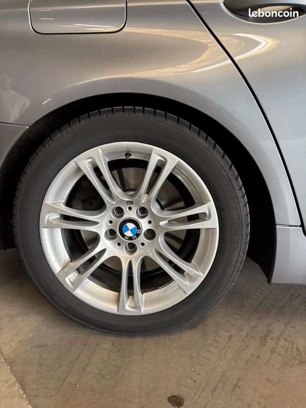 BMW Série 5 Touring 530D 258 ch M Sport, propulsion – 2013 – Suivi complet – Boîte auto – Soft Close – Caméra de recul – Sièges électriques (image 21)