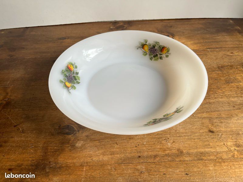 Grand plat creux Arcopal fruits vintage - Arts de la table