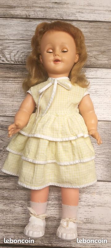 Poupée RAYNAL -  Chantal  de 1963 - Robe Corolle