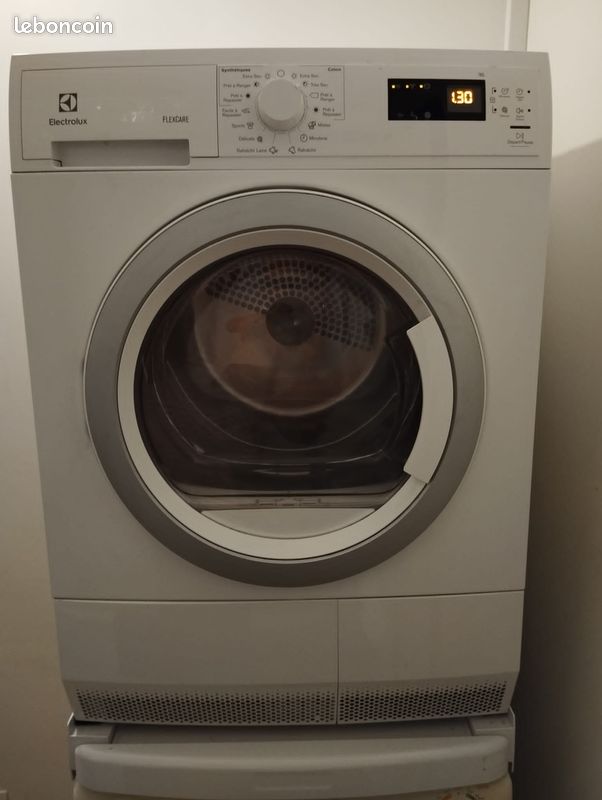 Sèche linge ELECTROLUX Flexcare 7kg + kit de superposition WPRO ...