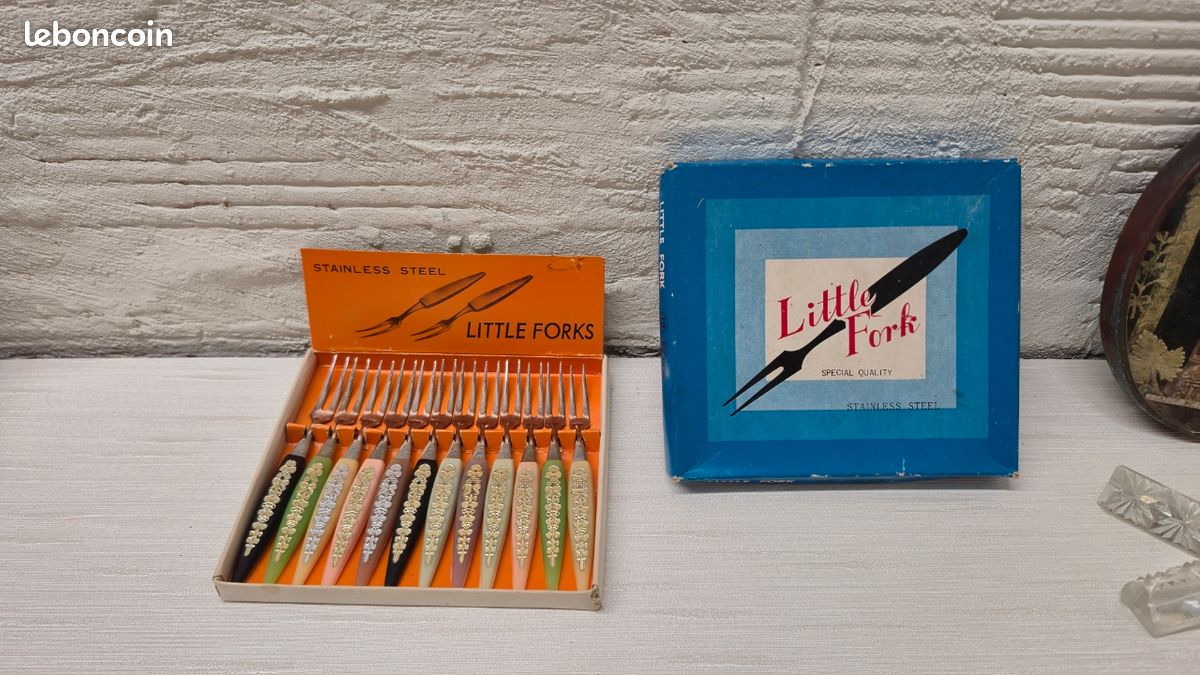 12 fourchettes à cocktal de fruts de mer rétro Md-Century Acer
