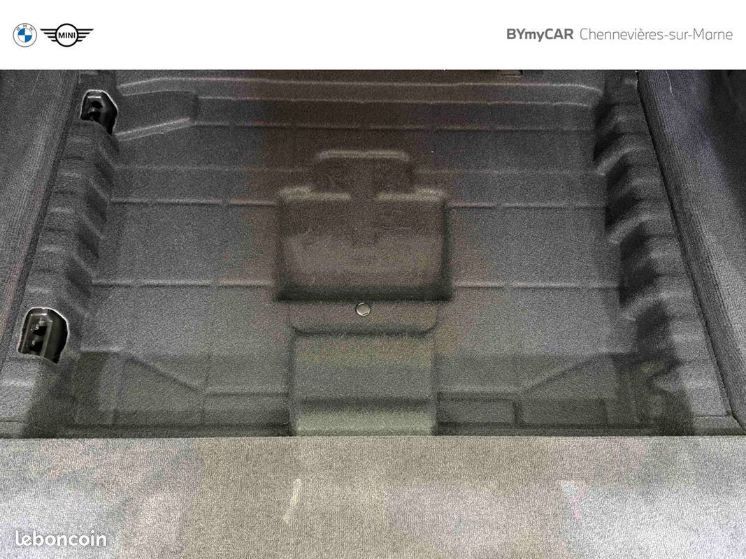 BMW Touring 316d 122 ch BVA8 Business Design (image 17)
