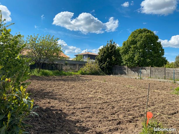 Terrain 594 m² SAINT LEGER SOUS CHOLET