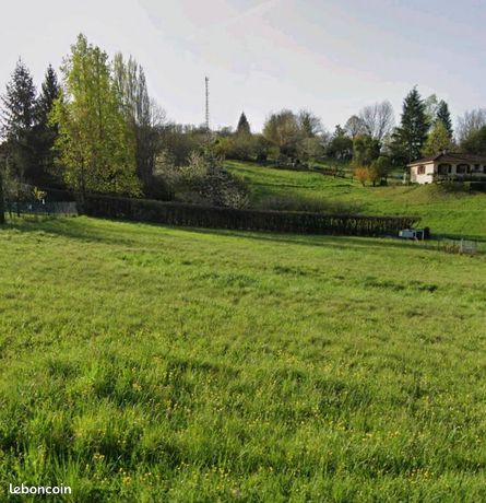Terrain 1 900 m² Terrasson Lavilledieu