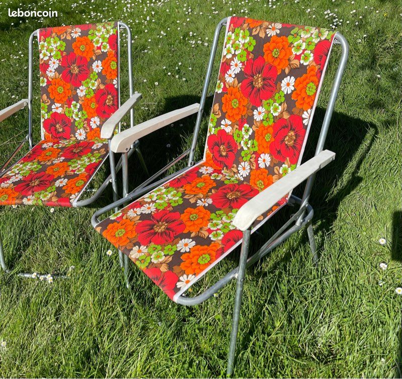 Chaise verte pliante en bois avec dossier | Maisons du Monde