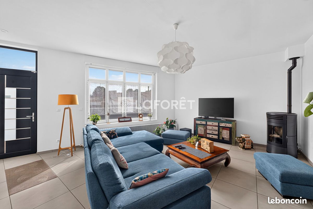 Maison 6 pièces 144 m² · à Waziers · 144 m² · 189 900 €