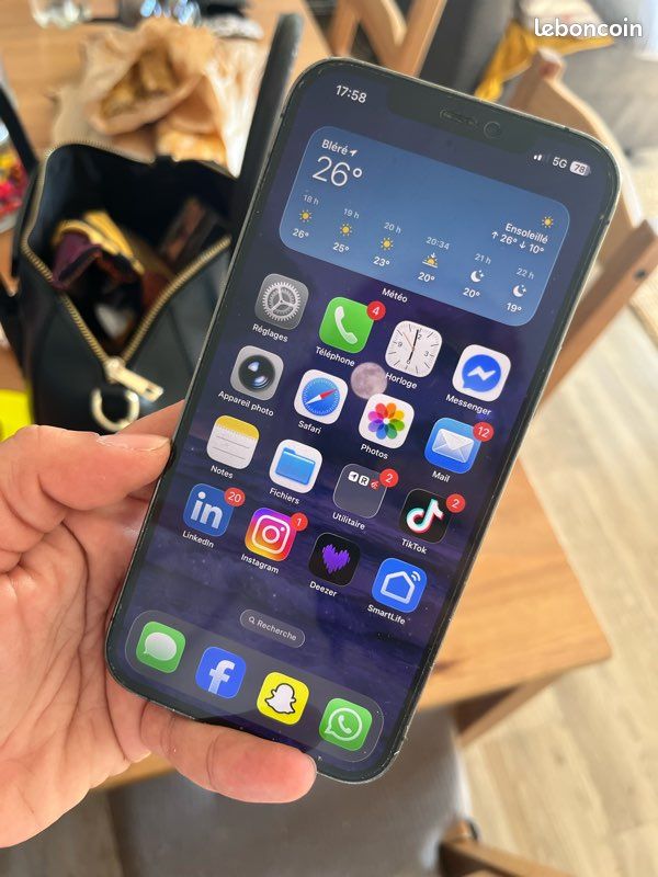 Apple iPhone 12 Pro Max Graphite 512 Go pas cher - Apple iPhone