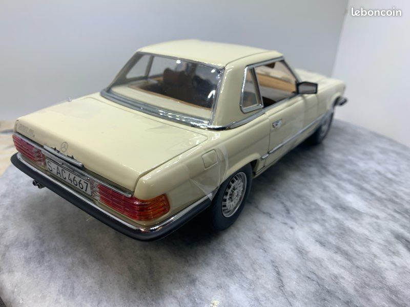 Mercedes 350SL (R107) crème 1977/1983 SUNSTAR 1/18 (image 6)