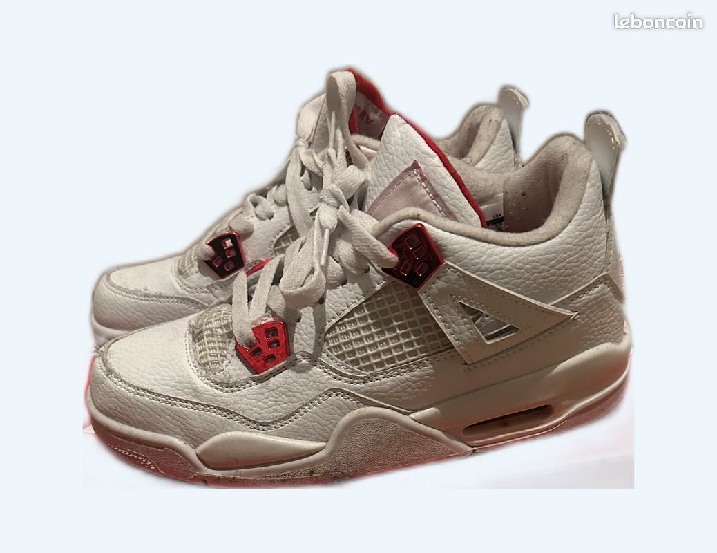 Jordan 4 metallic red (image 1)
