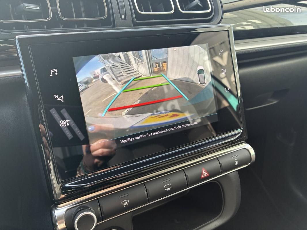 Citroën C3 1.5 BLUEHDI 100 CV SHINE CARPLAY (image 12)