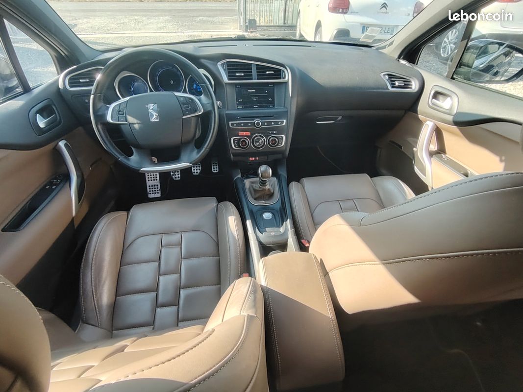 DS4 So chic 1.2 ptec 130 (image 9)