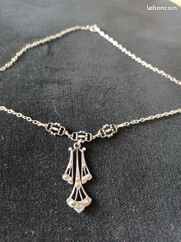 Pendentif Porte Photo Mémento Mori Art Nouveau Fleur Métal Argenté 5,3