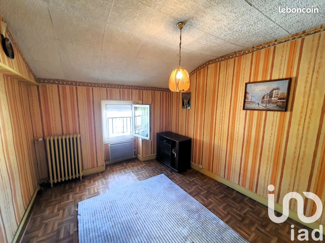 Maison de ville 6 pièces 125 m² - Chasseneuil-sur-Bonnieure 16260 (image principale 10)
