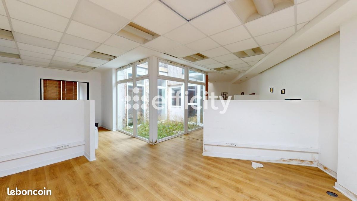 Immeuble 217 m² · à Loos · 217 m² · 267 500 €