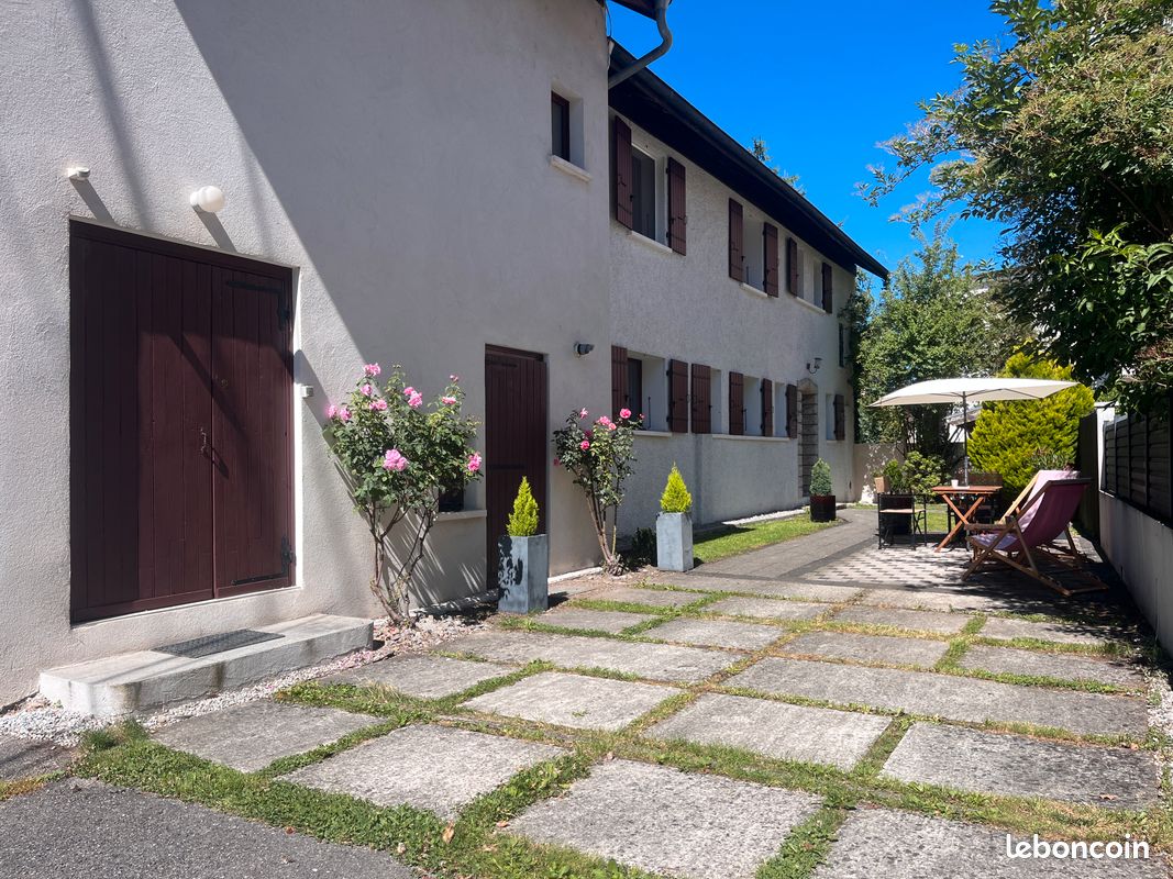 Appartement 2 pièces 63 m² · à Annecy · 63 m² · 1 390 €